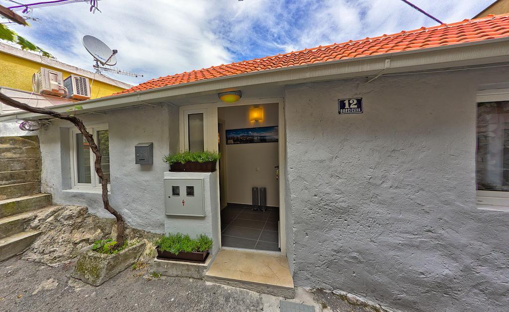 Studio Sime Apartment Split Exterior photo